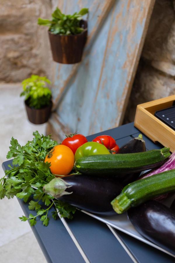 Jardin Secret Studio Terrasse Panier Vieux-Port Marseille Apartment Exterior photo